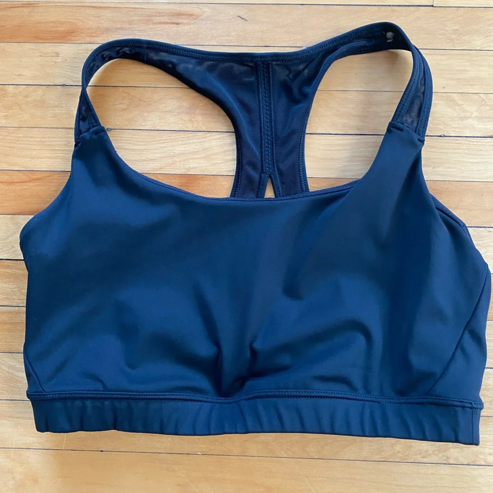 Athleta Black Sports Bra - Picture 1 of 3